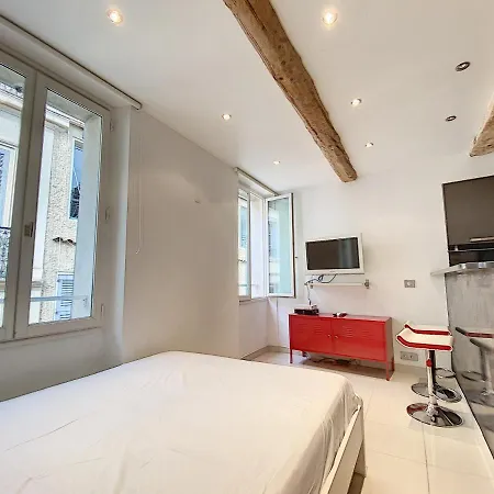 Lejlighed 37 Rue Meynadier / Bia1820 / St